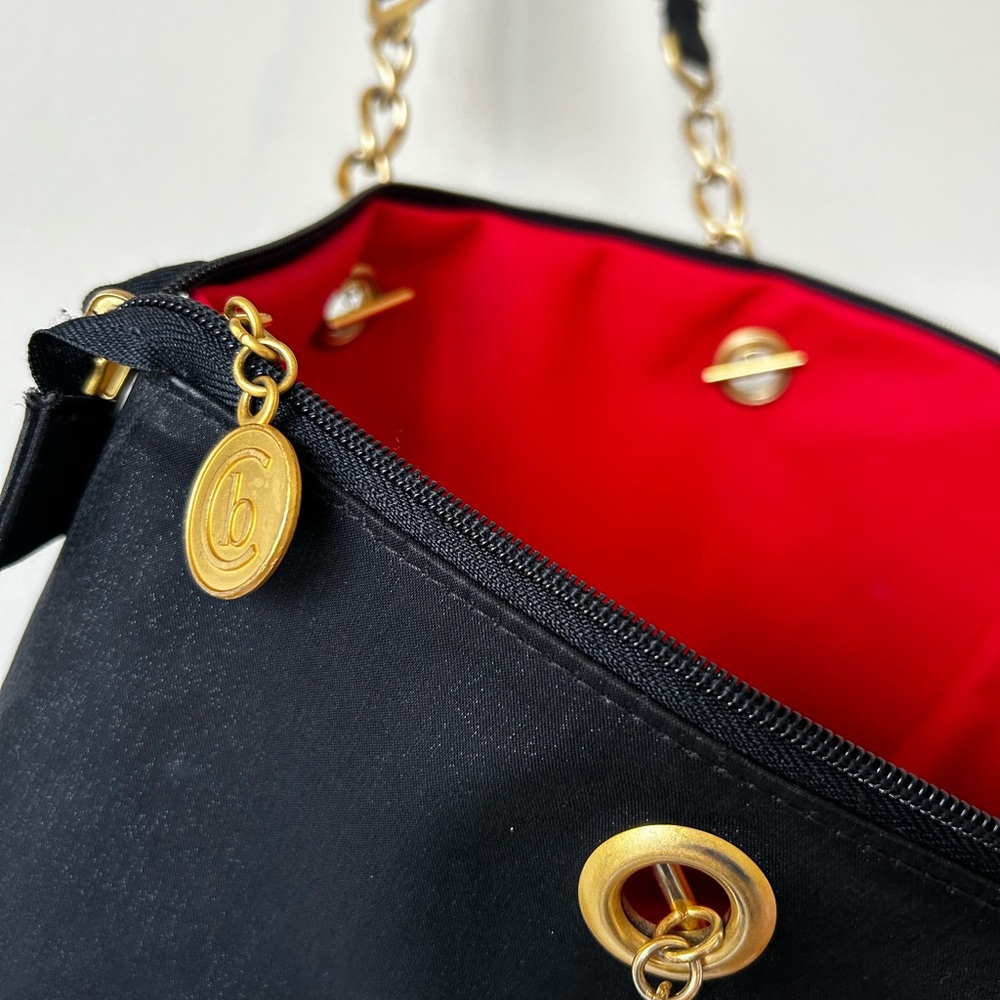 NWOT Black and Red Bebe Hand Bag Purse Gold Hardware Tote Beach Travel Cruise - Picture 4 of 5